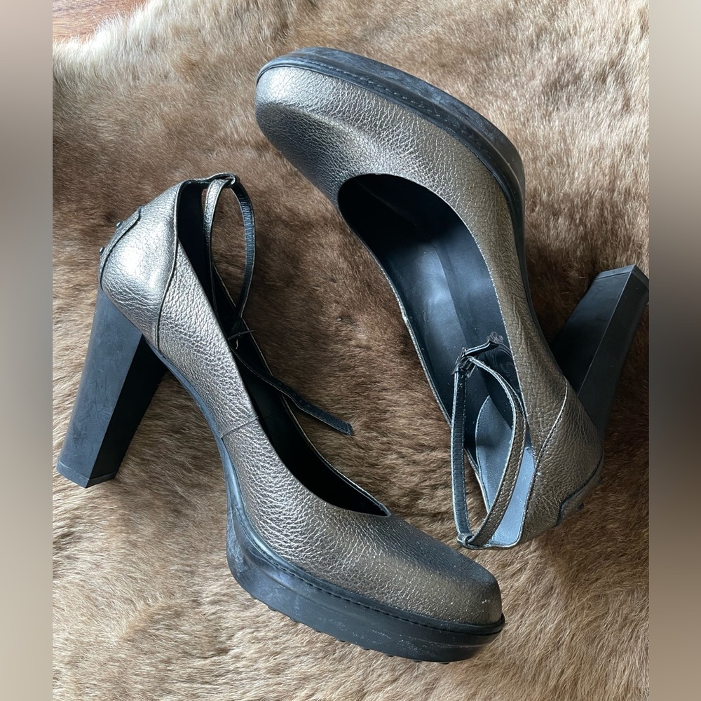 TOD'S Aspen décolleté D Cuoio Metallic Pewter Leather Platform Heels SZ …